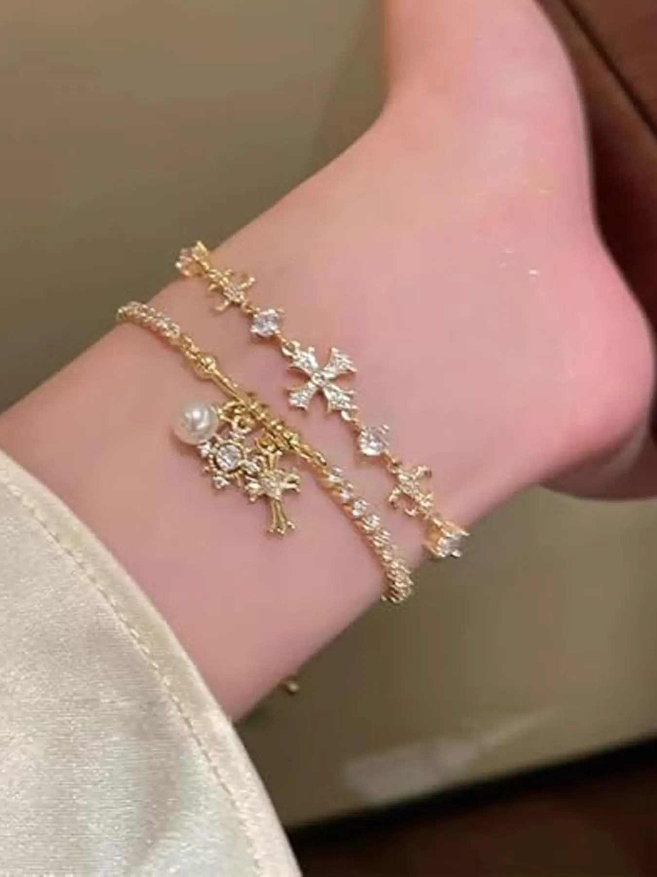 Women's Two-Layer Bracelet/footchain, Adjustable Snowflake Cross Design, Shiny Christian Symbol, Hypoallergenic, Perfect Gift
