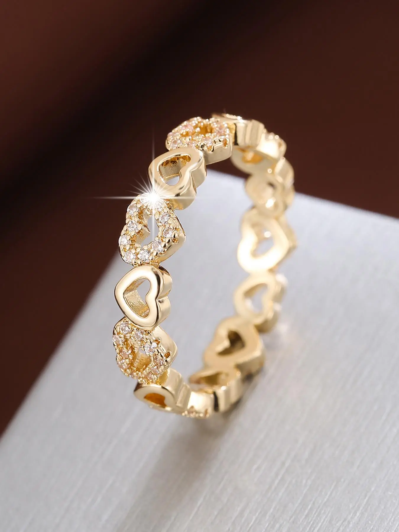 Elegant Hollow out Heart Design Rhinestone Decorated Ring, Heart Shaped Ring, Everyday Ring, Stackable Rings, Fashion Accessories for Women, Trendy All-match & Exquisite Jewelry for Birthday Gift, Copper Rings, Fashionable Jewelry, Beautiful Rings