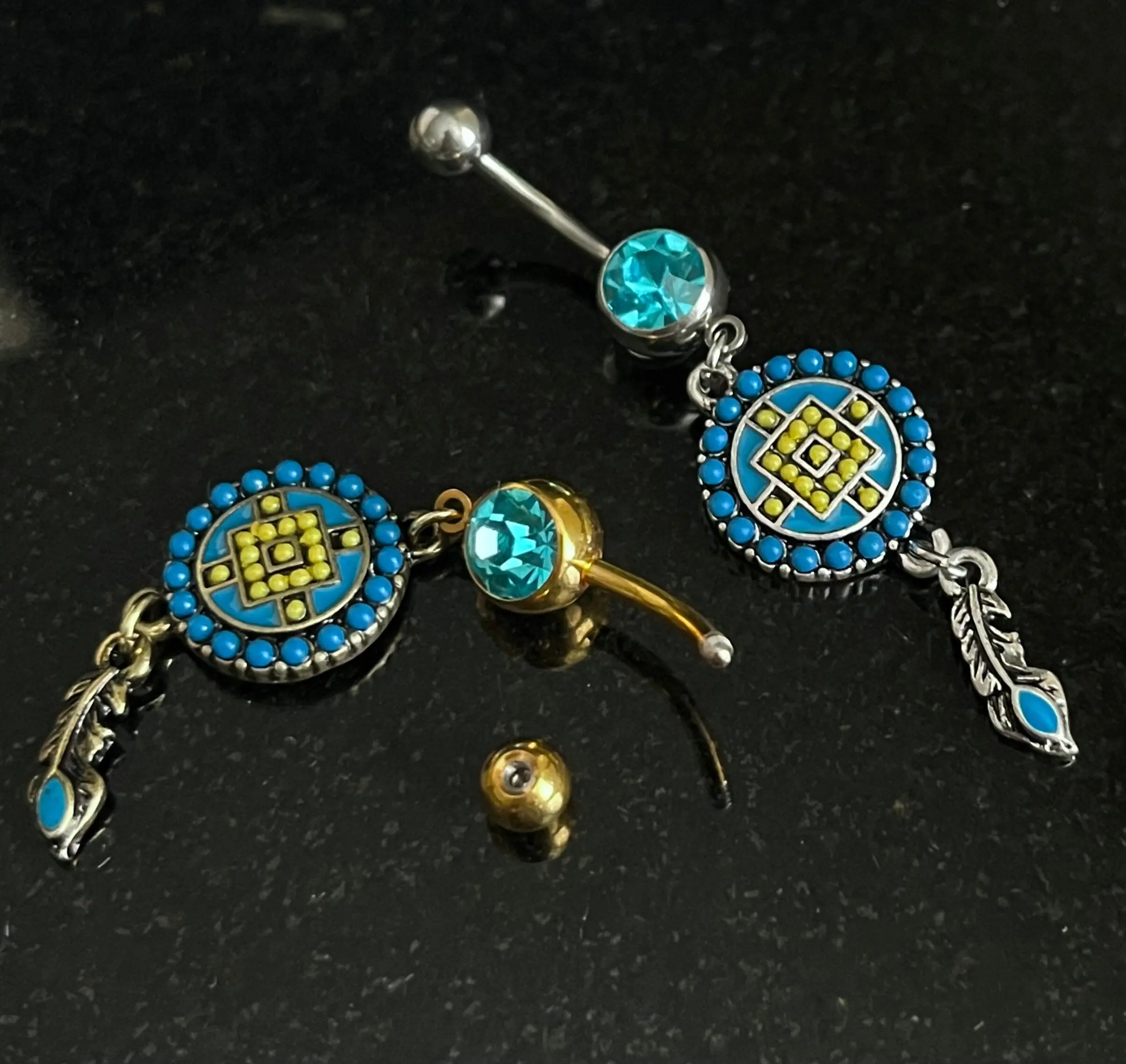 1 Piece Unique Aztec Turquoise Paved Circle with Feather Dangle Navel / Naval Belly Ring - 14g - 10mm