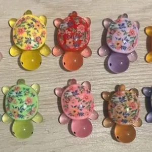 2,000 4.3 cm Mix 5 different Design Glow-in-the-Dark 3D Turtle Statues Colorful Translucent with Floral Patterns for Decor