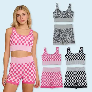 Adult women pink checkered outfit Sleeve