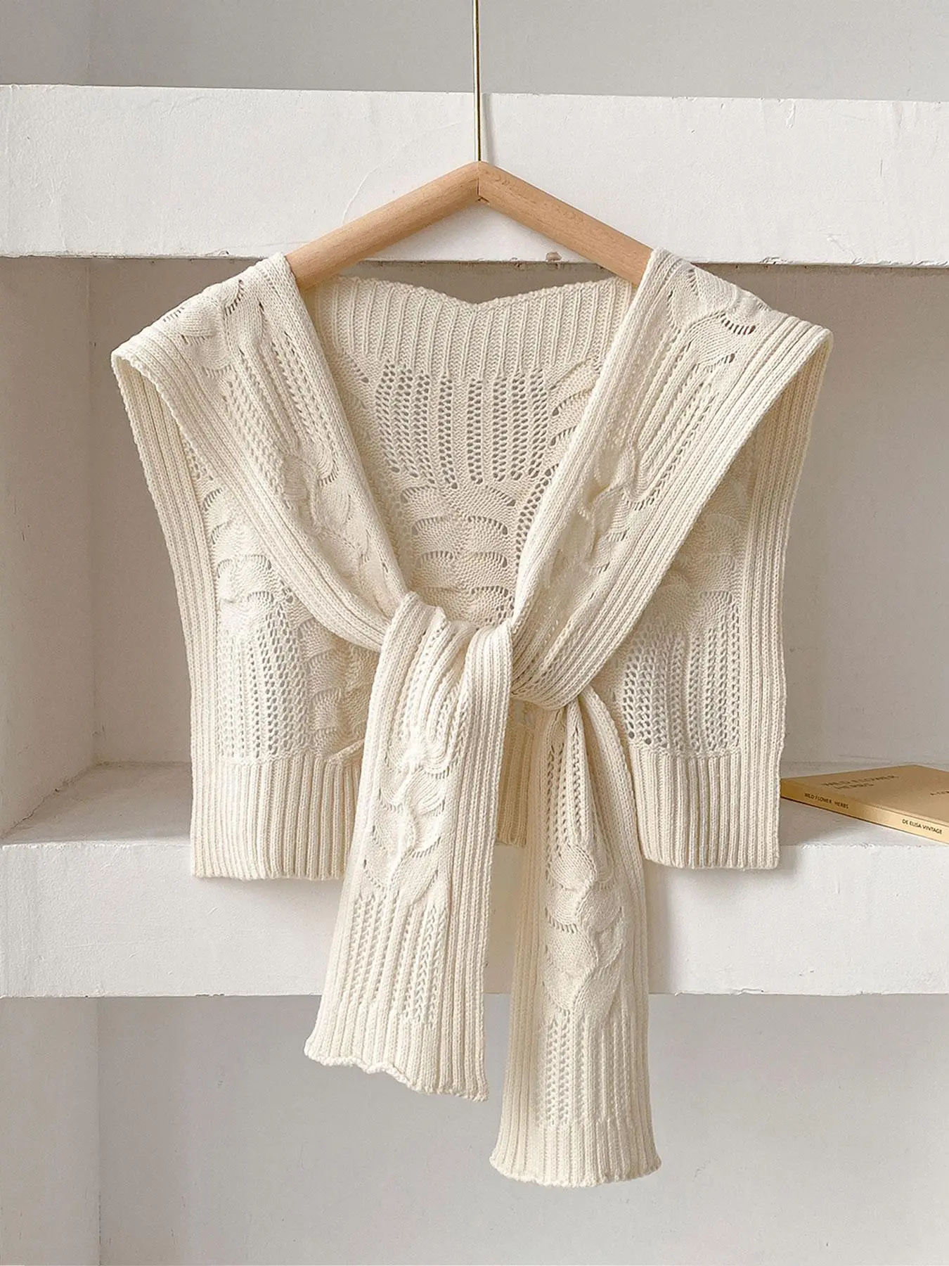 Women's Solid Color Hollow Out Cable Knit Scarf, Casual Versatile Soft Warm Girly Shawl for All Seasons, Fashion Accessories for Women & Girls, Fluffy Soft Scarf
