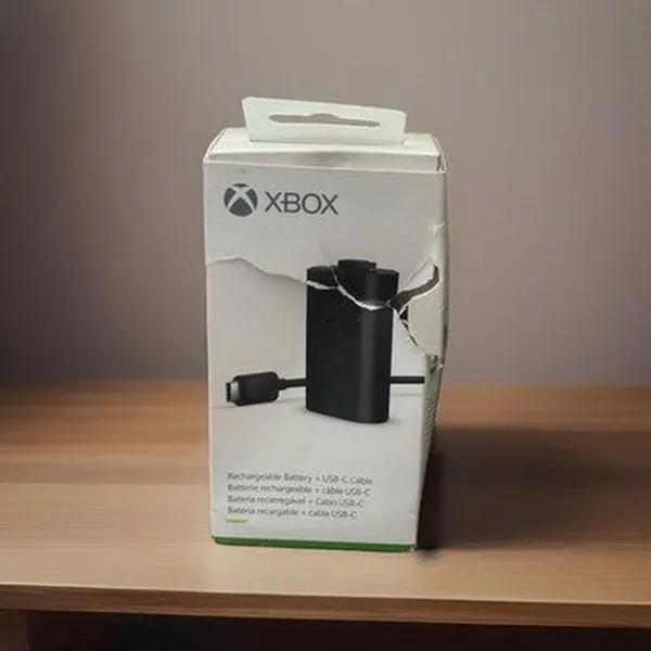 Official Microsoft Xbox Rechargeable Battery + USB-C Cable Series X|S / One NEW