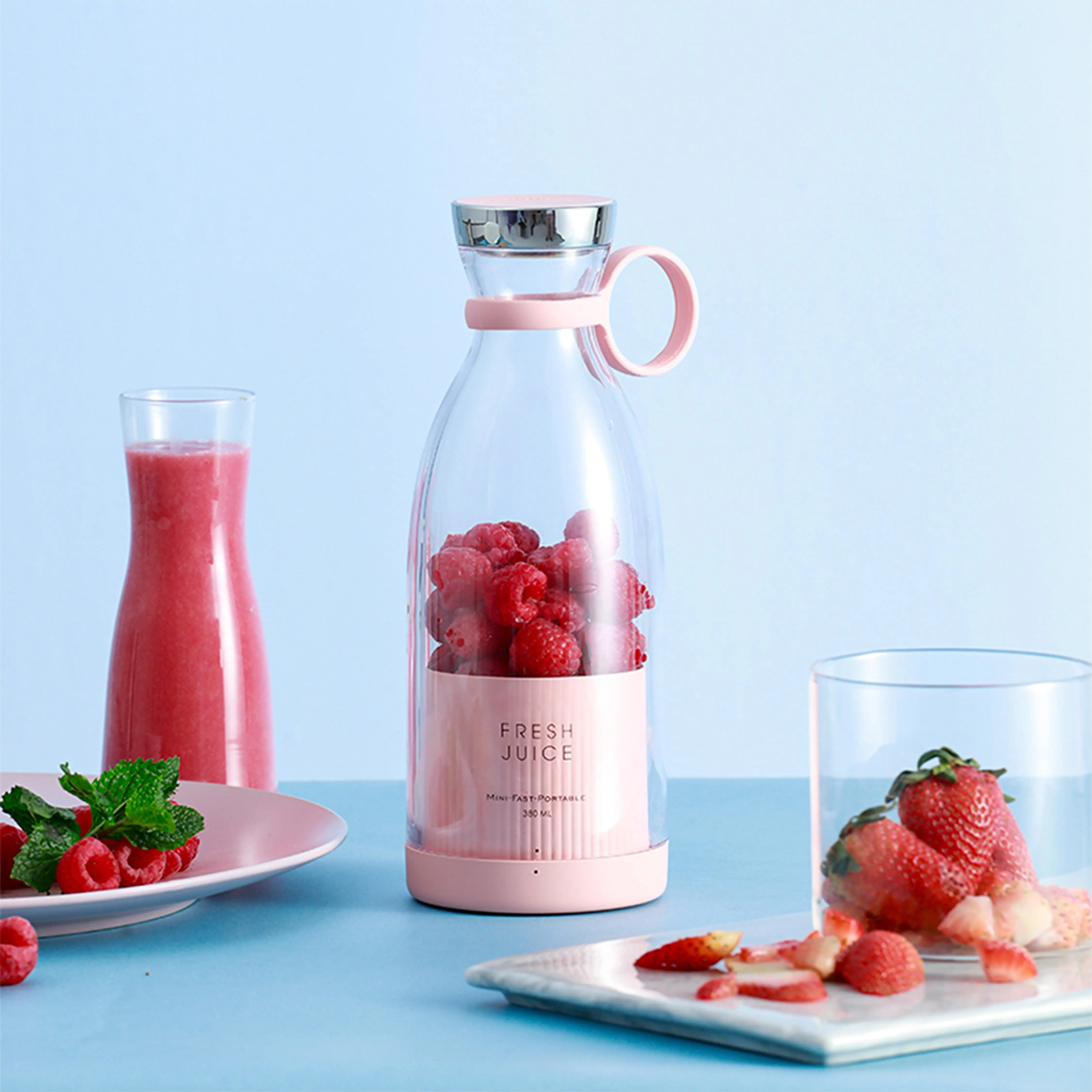 USB Rechargeable Portable Blender - Compact Leak-Proof Cup Juicer, Blends Fast, Suitable for Smoothies, Shakes & Baby Food, Ideal for Travel & Gym, Household Kitchen Appliance