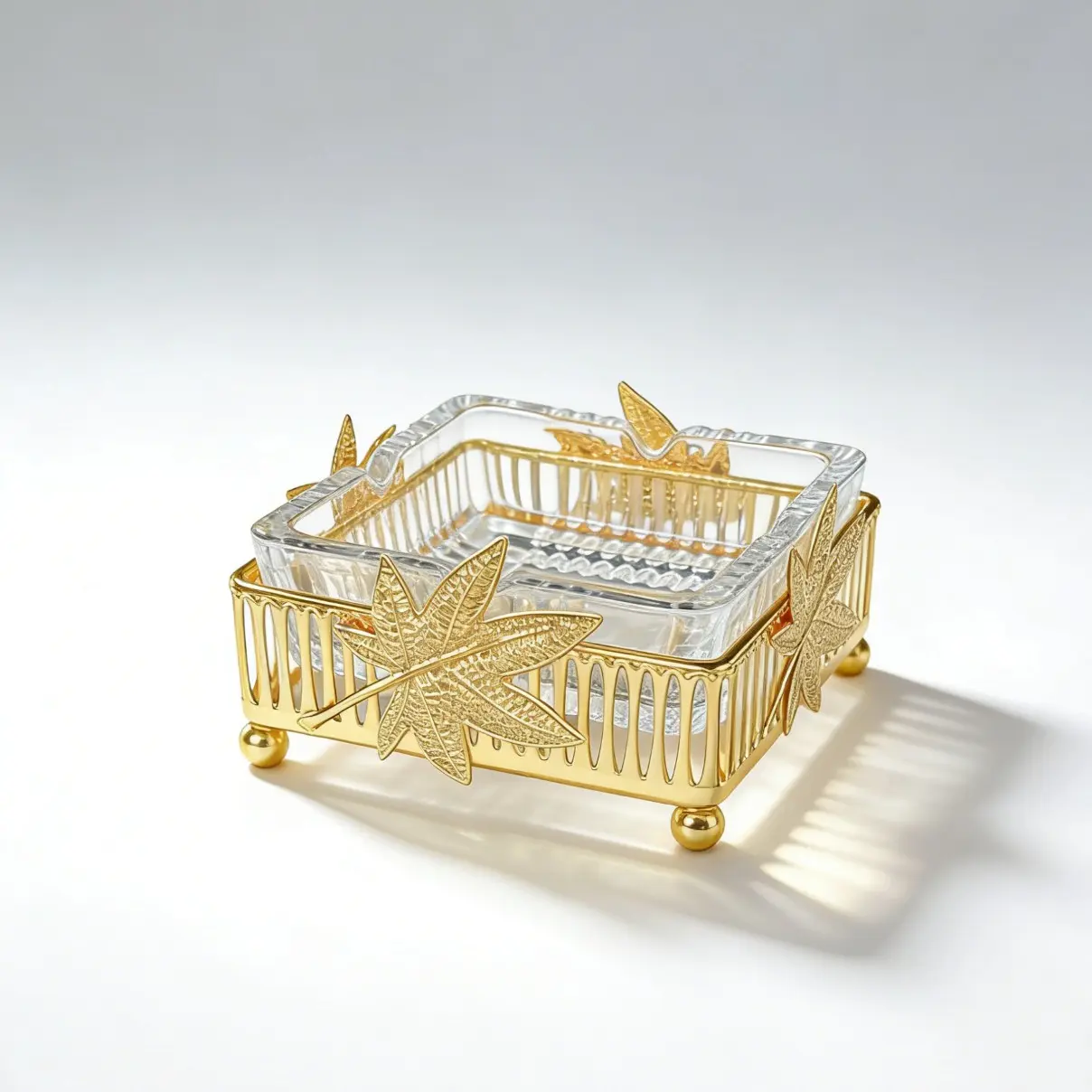 Maple Leaf Crystal Ashtray, Luxury Metal Stand, Home Office Glass Ashtray, Non-Slip Decorative Smoking Accessory, Home Decoration