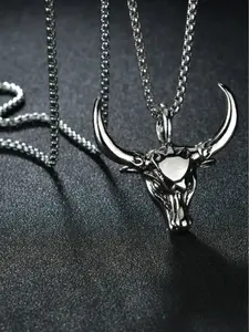 Men’s Bull Head Pendant Necklace –  Hip-Hop Street Style Animal Jewelry, Bold Statement Accessory