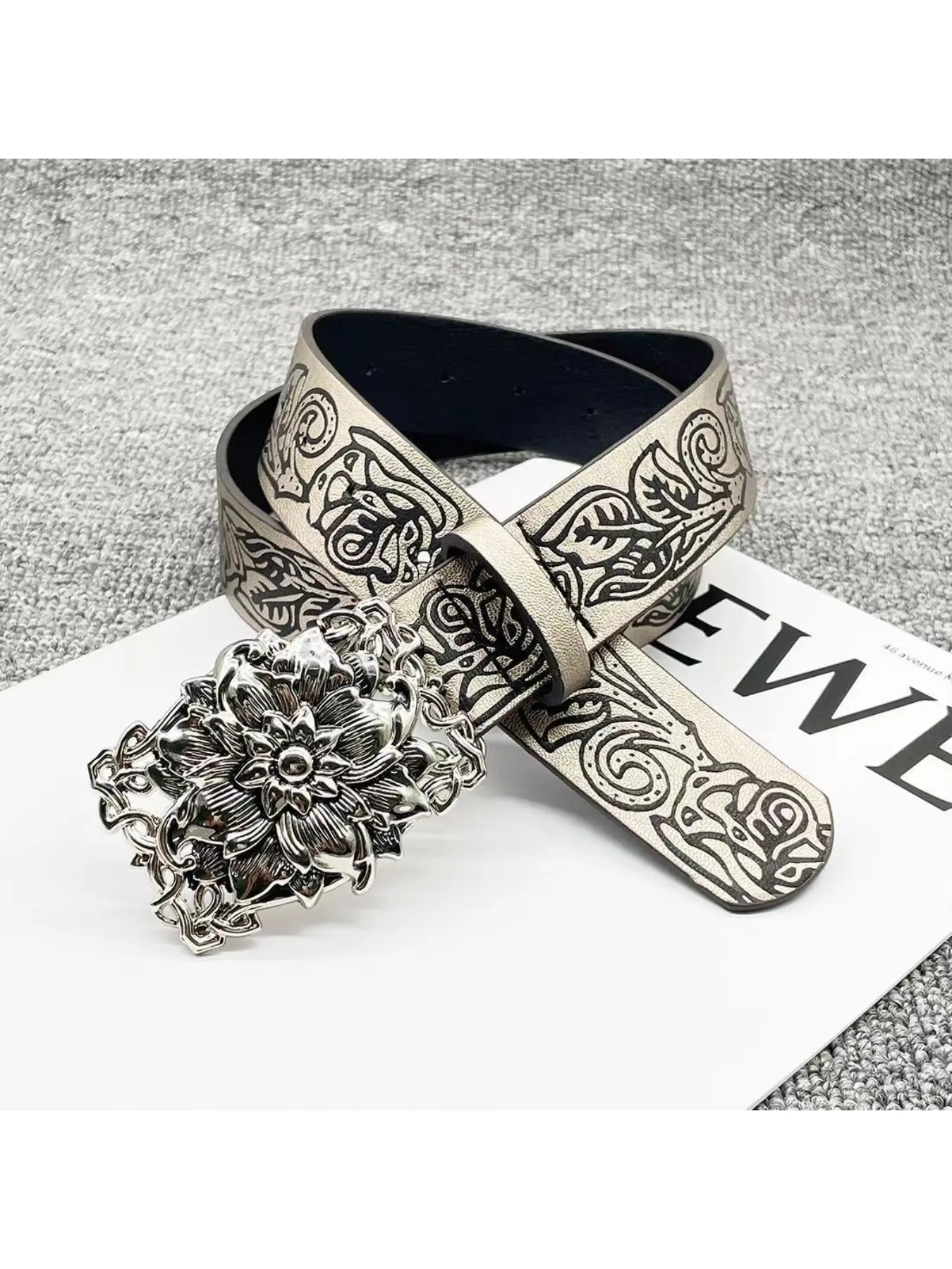 Punk style personalized retro embossed openwork belt punk fashion belt Y2K hot girl versatile Gothic dark style unisex belt Vintage Belt Stylish Pu Leather Belts