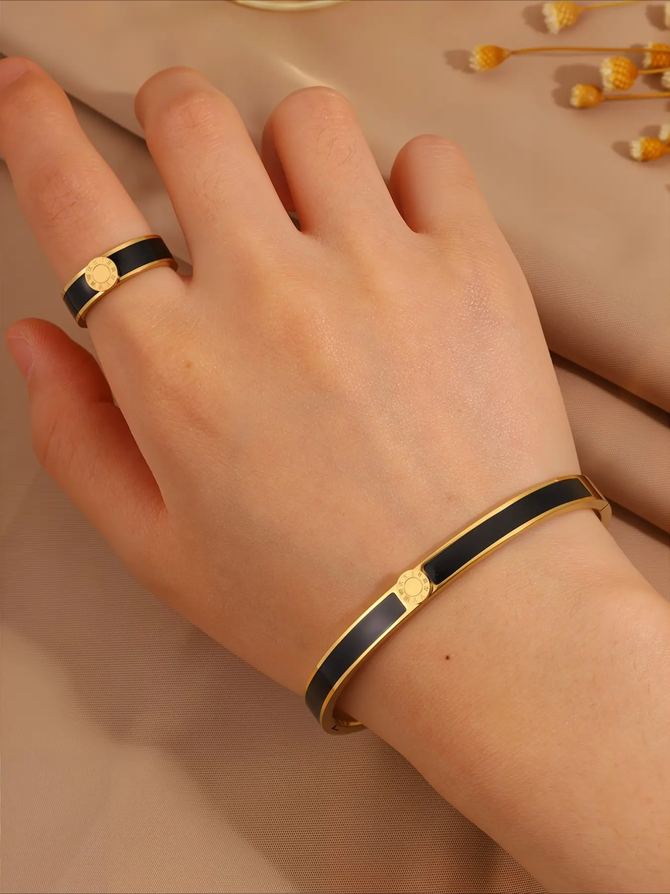 2pcs exquisite and elegant stainless steel retro style bracelet ring set, Matching Jewelry Set, perfect for dating scenes, is the ideal gift to showcase your taste, Fashionable Jewelry Set