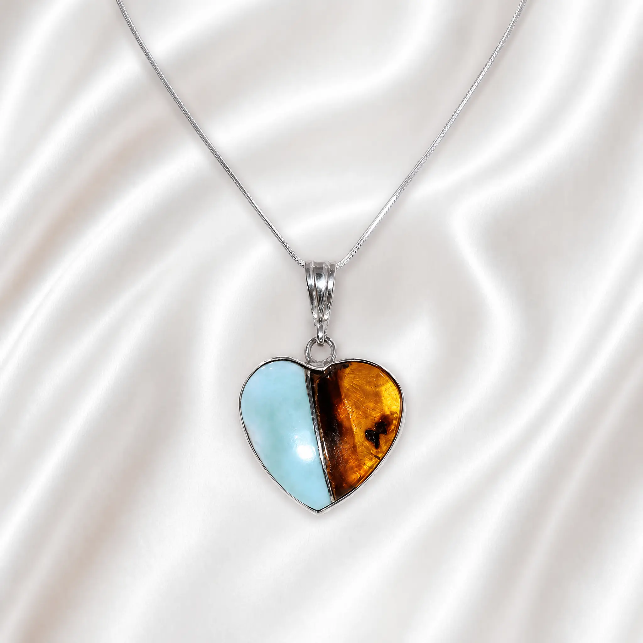 Colgante Corazón de Larimar y Ámbar
