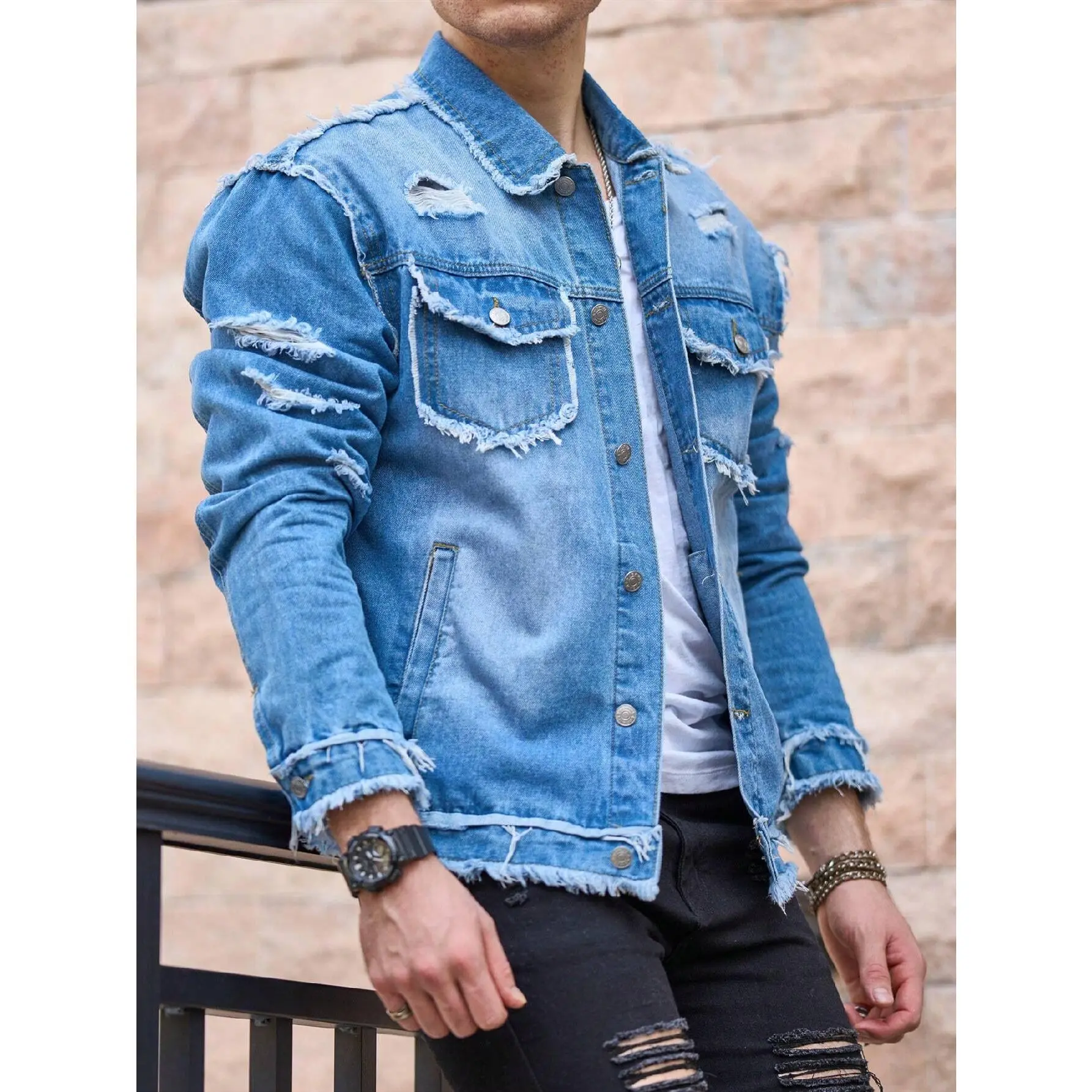Retro men's denim jacket, men's jacket, outdoor casual fashion denim top Retro men's denim jacket, heavy retro washed worn-out streetwear, men's jacket, outdoor casual fashion denim top Light blue denim jacket
