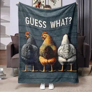 Funny Chicken Flannel Blanket, Soft Warm Retro Style, Farmhouse Decor, Perfect Gift for Friends, Home Relaxation, Fun Party Favors