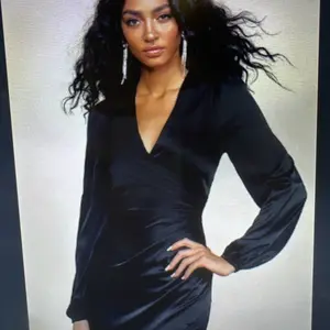 Lulus Long Sleeve Beautiful Dress - Casual Women's Wear - Womenswear