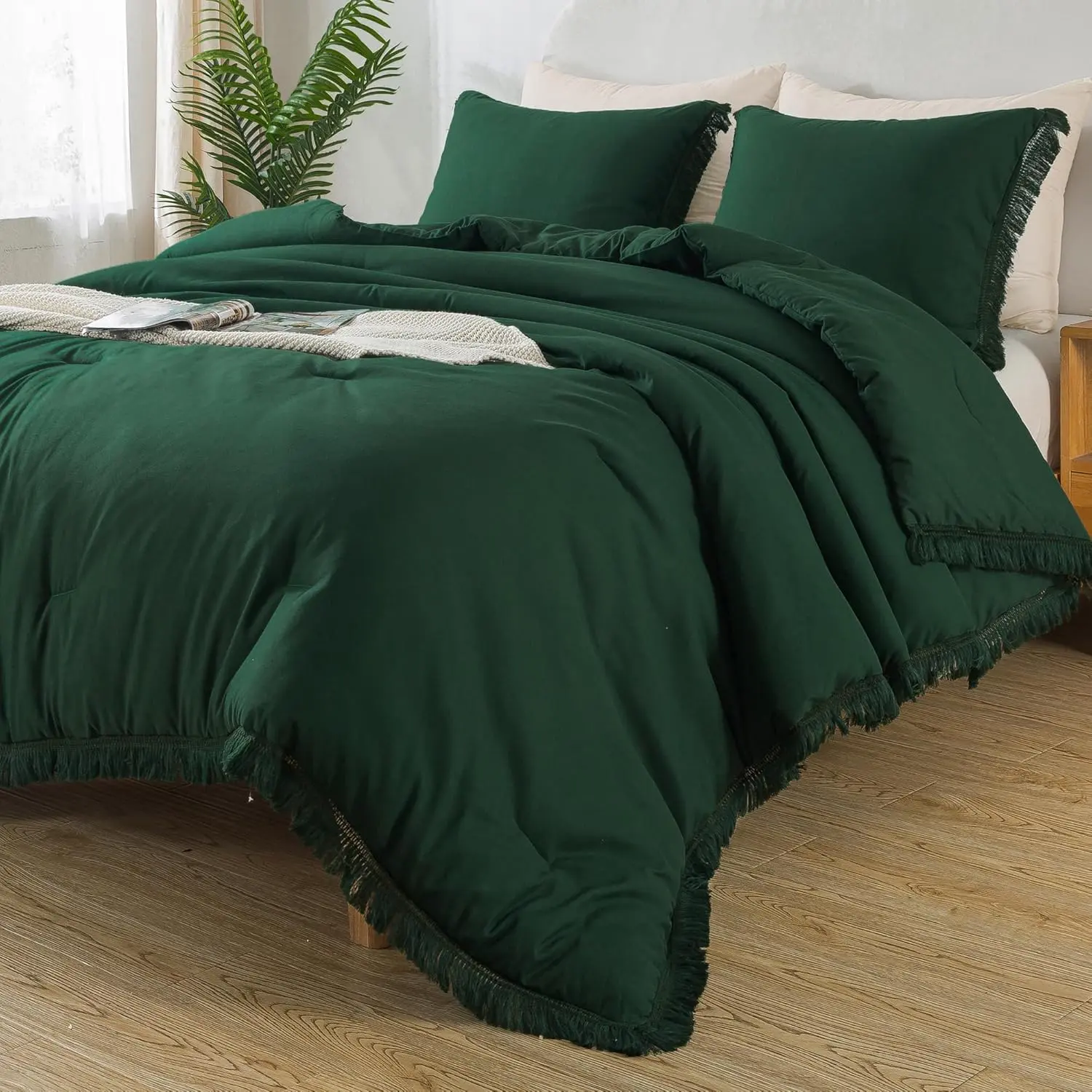 Emerald Green Twin/Twin XL Boho Tassel Bedroom Bedding Comforter Set - 66x90" Comforter, 1 Pillowcase, Lightweight Forest Design, Durable, 4 Corner Ties, Bedroom Bedding Set, Hidden Stitching