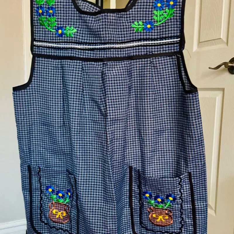 Mandiles Mexicanos - Traditional Mexican aprons Snack