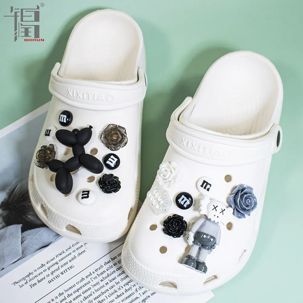 Shoe Charms Set for Kids & Adults, 3D PVC Cartoon Dog Figures, Streetwear Style DIY Decorative Pins for Clogs & Sandals, Main Picture Set