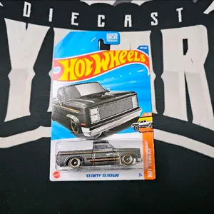 Hot Wheels - HW Hot Trucks - 83 Chevy Silverado Mainline - Grey