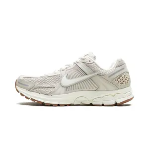 ZOOM VOMERO 5 WMNS "Light Orewood Brown" FZ3780 101