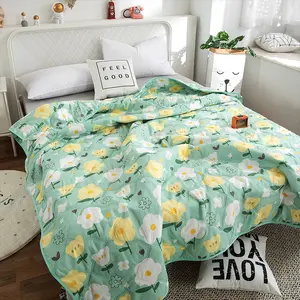 1pc Cute Cartoon Print Summer Quilt, Soft and Refreshing, No Deformation, Lazy Air Conditioning Blanket, Perfect for Summer