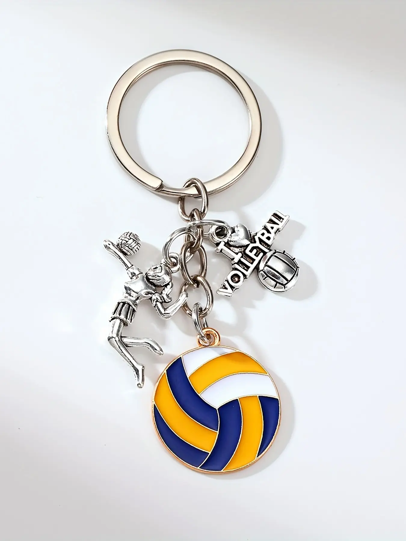 Volleyball Theme Keychain, Alloy Material, Includes Volleyball Pendant, Car Decor, Bag Decoration, Gift for Athletes and Fans, Multi Purpose Keychain, Keychain For Bags, Keyrings