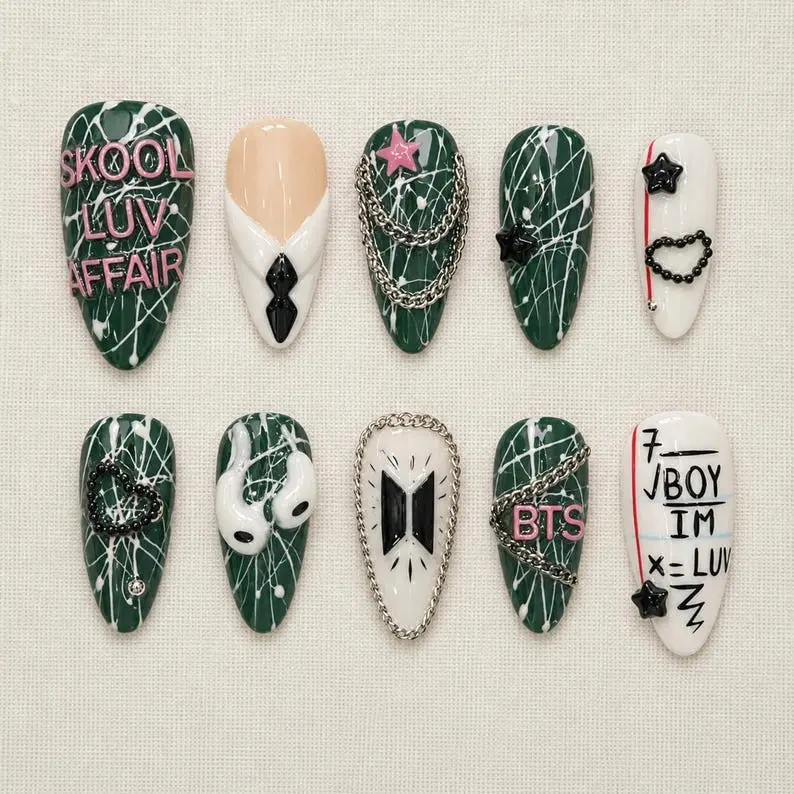 Kpop Concert Press On Nails | Dark Green Glitter & Silver Chain | Y2K Preppy Almond Set
