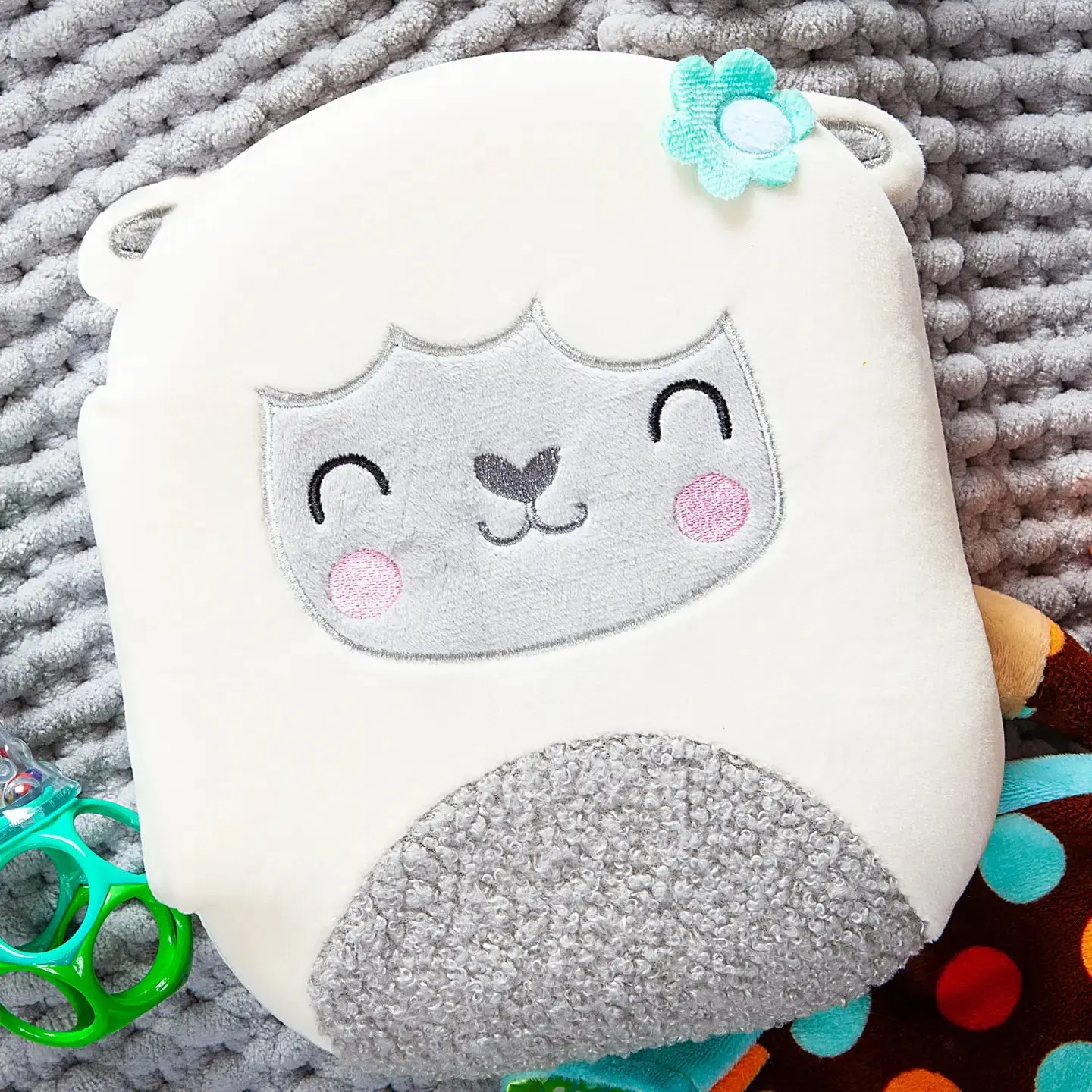 Squish and Snugg: Sweet Lamb Plush Book