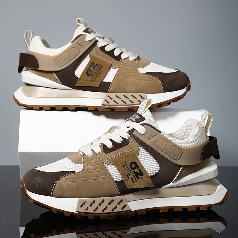 Men's retro old-school style sports shoes, comfortable, anti-slip and durable lace-up shoes, suitable for men's outdoor activities. Athletic Sneaker