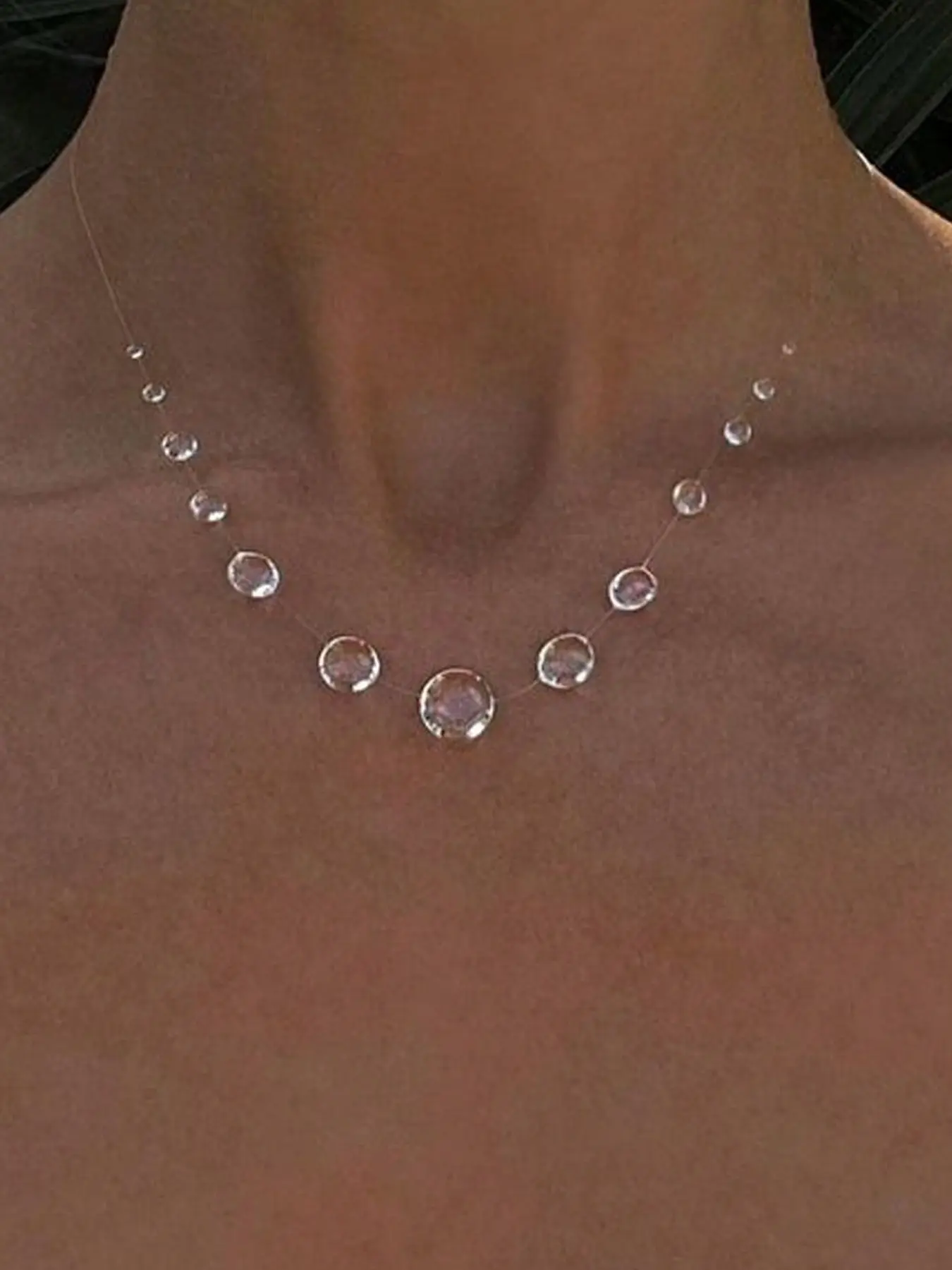 Crystal Graduated Invisible Chain Necklace, Clear Beaded Illusion Choker, Elegant Sparkling Choker for Women, Party & Bridal Jewelry