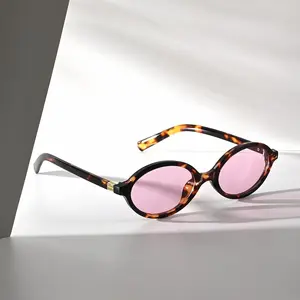 A Pair of Unisex Oval Retro PC Glasses (21G), PC Lenses + Metal Hinges, Face- Design / Suitable for Indoor Scenes, New Products First + Today'S Flash