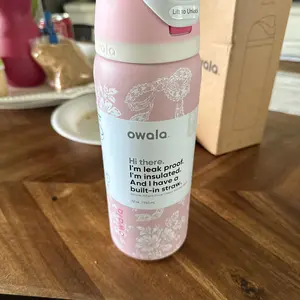 Inspired By] New Owala x Urban Outfitters - Ribbon Toile Freesip