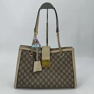 Pre-owned GUCCI GG Supreme Monogram Medium Padlock Tote in Beige/Ebony
