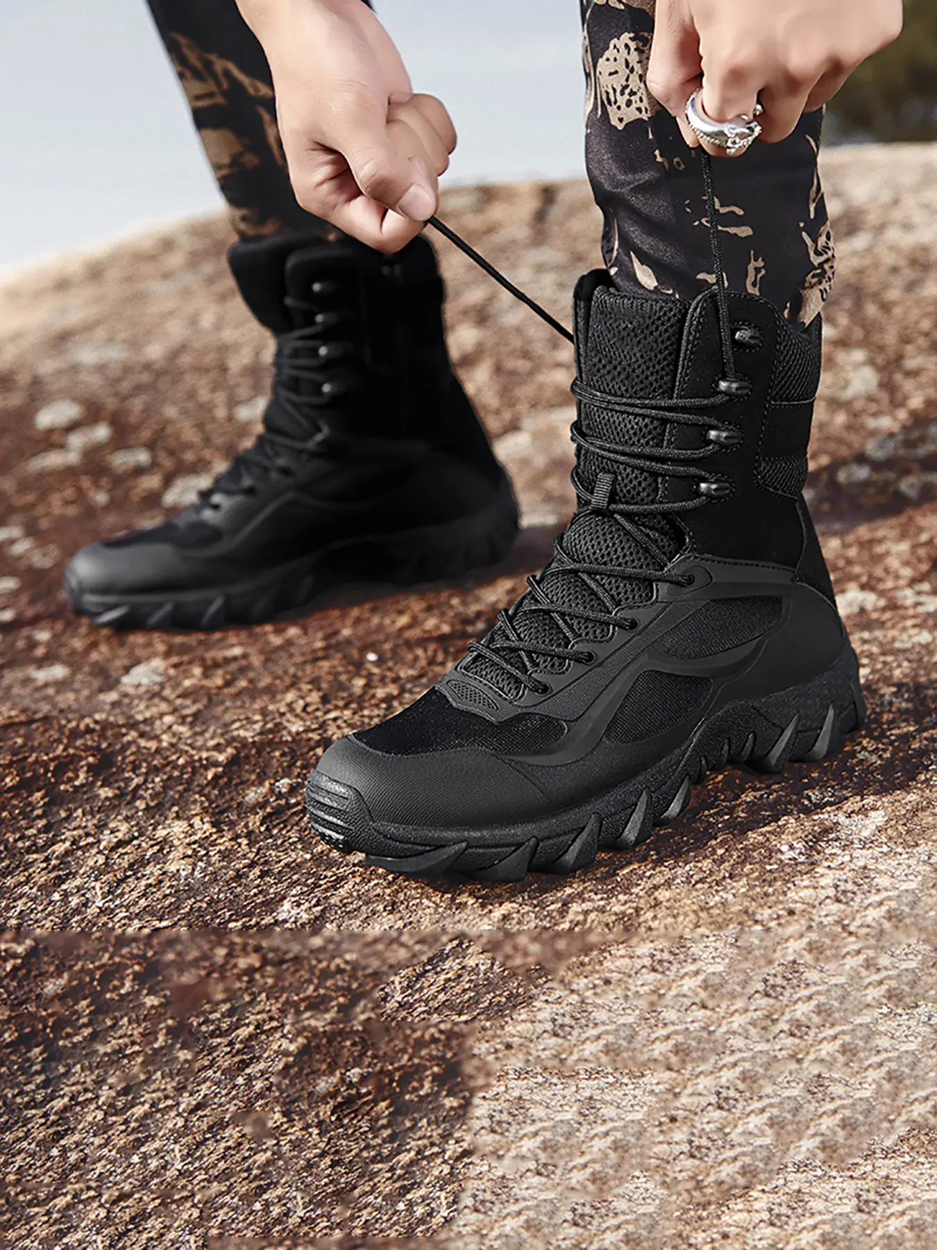 We are purchasing men's outdoor boots, durable outdoor hiking military tactical desert boots, and comfortable high-top boots for camping and training, Lightweight hiking boots, Lightweight Hiking Footwear