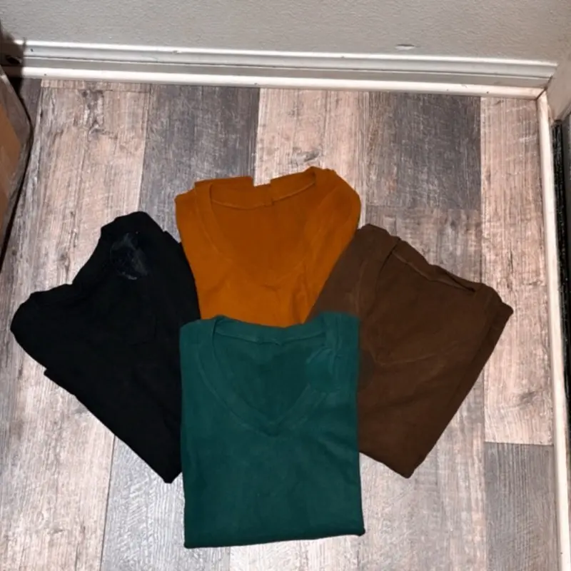 V-neck Long sleeve top, soft and thermal V-neck Long sleeve top, soft and thermal