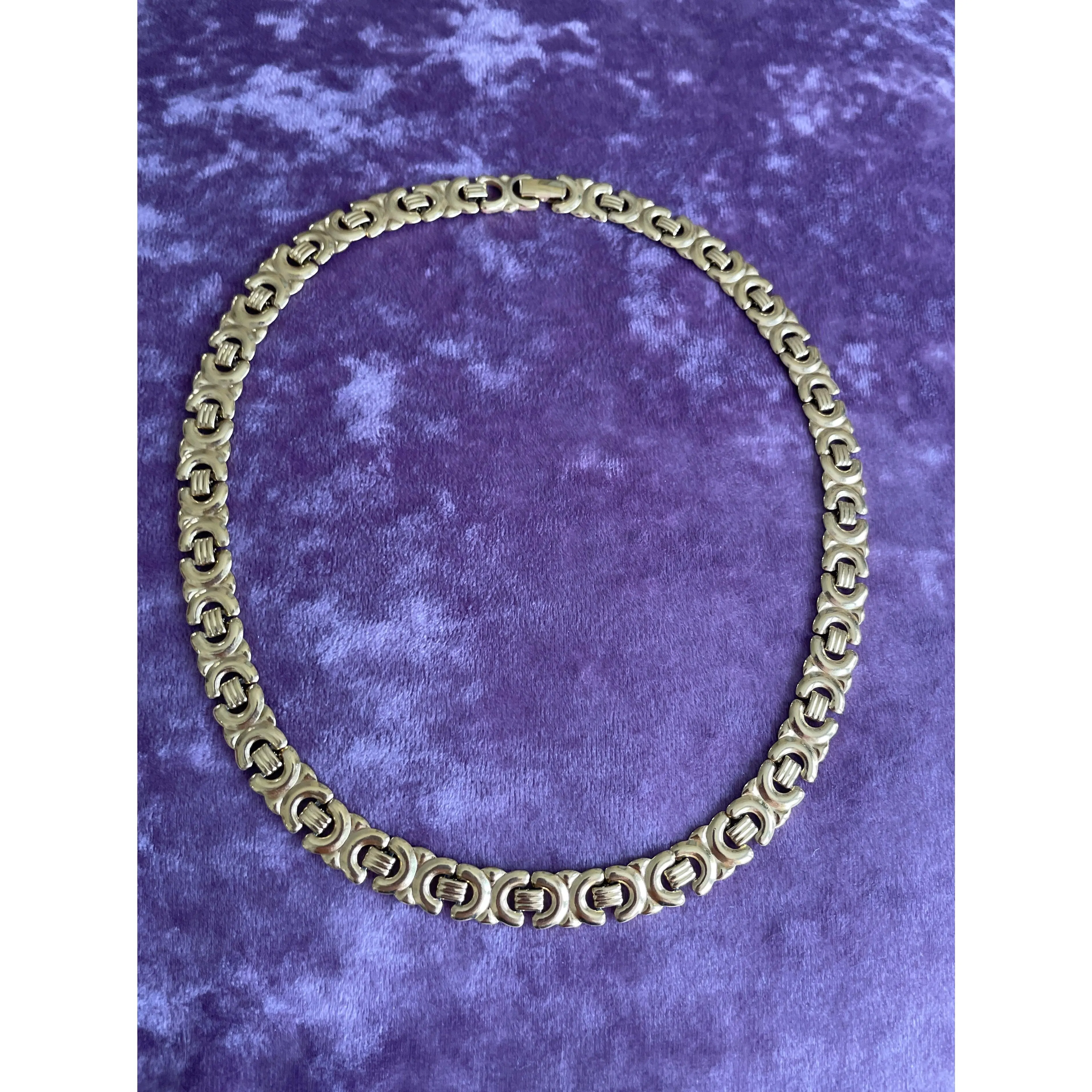 80s Vintage Signed Avon Gold Tone Link Necklace
