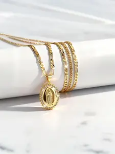 This Virgin Mary pendant necklace is suitable for everyday wear, parties, and special occasions, and is set with durable cubic oxidized gold, Cuban Link Chain