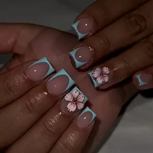 Mother's Day Gift Set, 24-Piece Light Blue French Short Square Nails, Floral Design, Nail Art, Accents, Glossy Finish, Reusable, Free Jelly Glue & Nail File