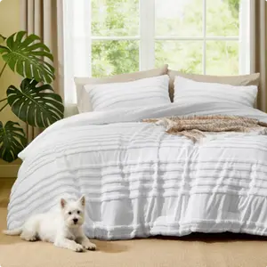 BEDELITE Boho Comforter Set, Tufted Striped Bed Set  Soft Vintage Farmhouse Comforter for All Seasons, Boho Home Decor Fluffy Jacquard Bedding Pillow Shams