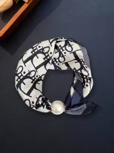 Pearl Magnetic Clasp Necklace Scarf with D Letter Pendant in Navy, Stylish Comfortable Scarf for All Seasons, Casual Versatile Fashion Accessory, Boho Style Shawl