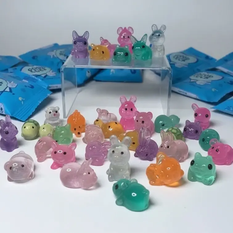 Luminous Mini Resin Cartoon Animal Figurines - Glow-in-the-Dark Transparent DIY Craft Accessories, Light-Decor Fairy Cream-Style Add-ons for Micro Landscape, Gift for Handmade Project Enthusiasts, Ornaments
