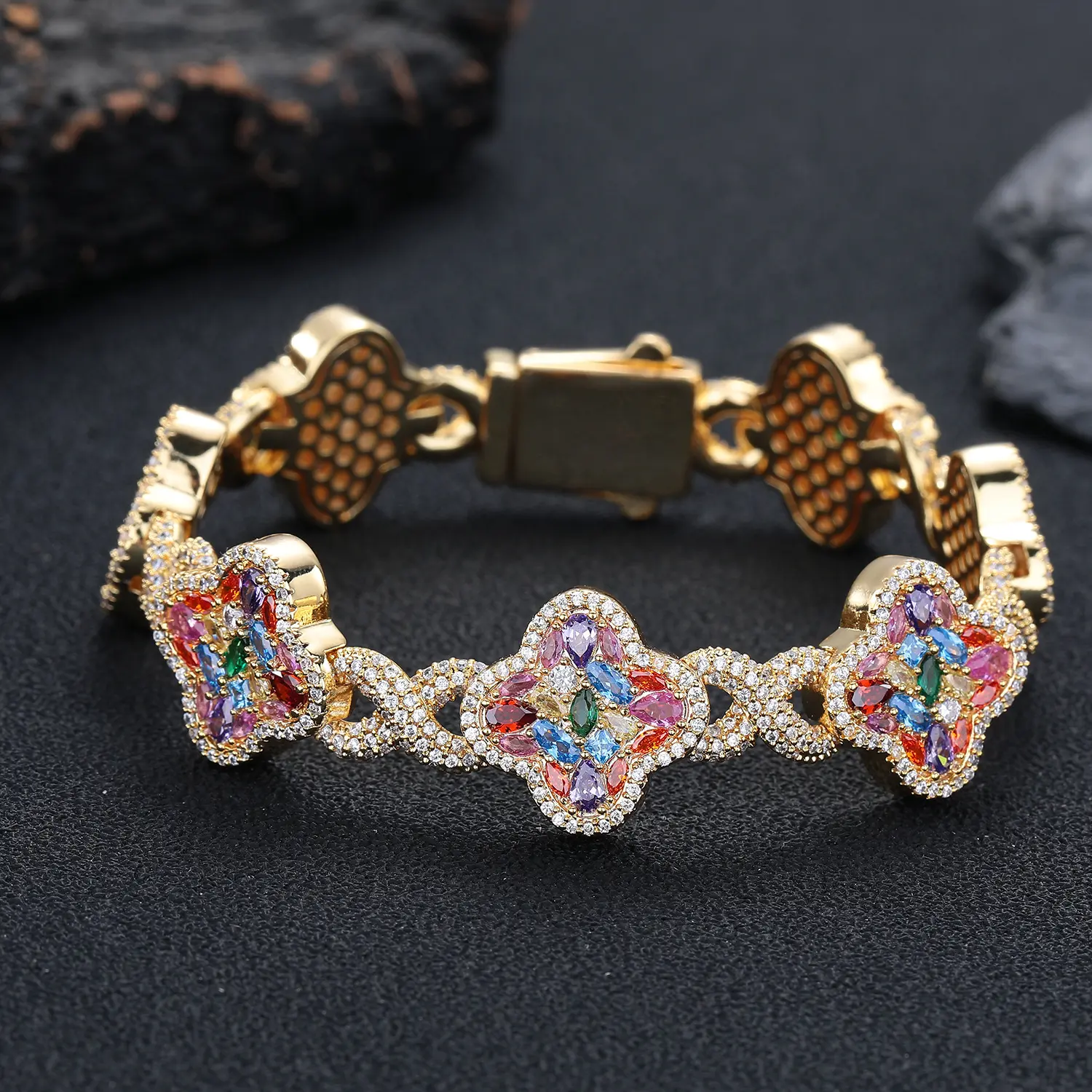 QUEENDO Elegant Classic 4-Leaf Clover Star Bracelet - Copper Base, Multi-Size, Unisex Daily Wear Costume Jewelry, Multi-Color Pave Metallic Rhinestones, Plant Design