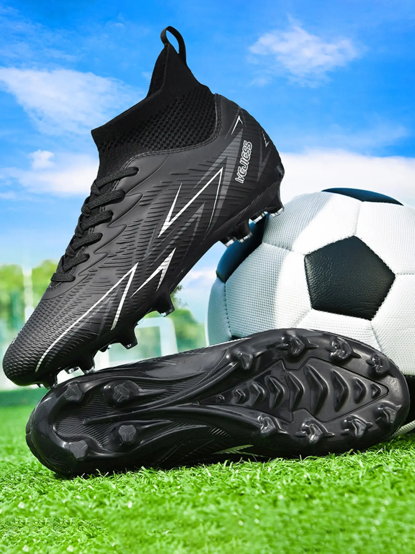 Professional Soccer Training Cleats for Men Women Teens, Lace-Up Seamless Sports Shoes, Ideal for Matches and Practice, Football Boot, Training Soccer Boots