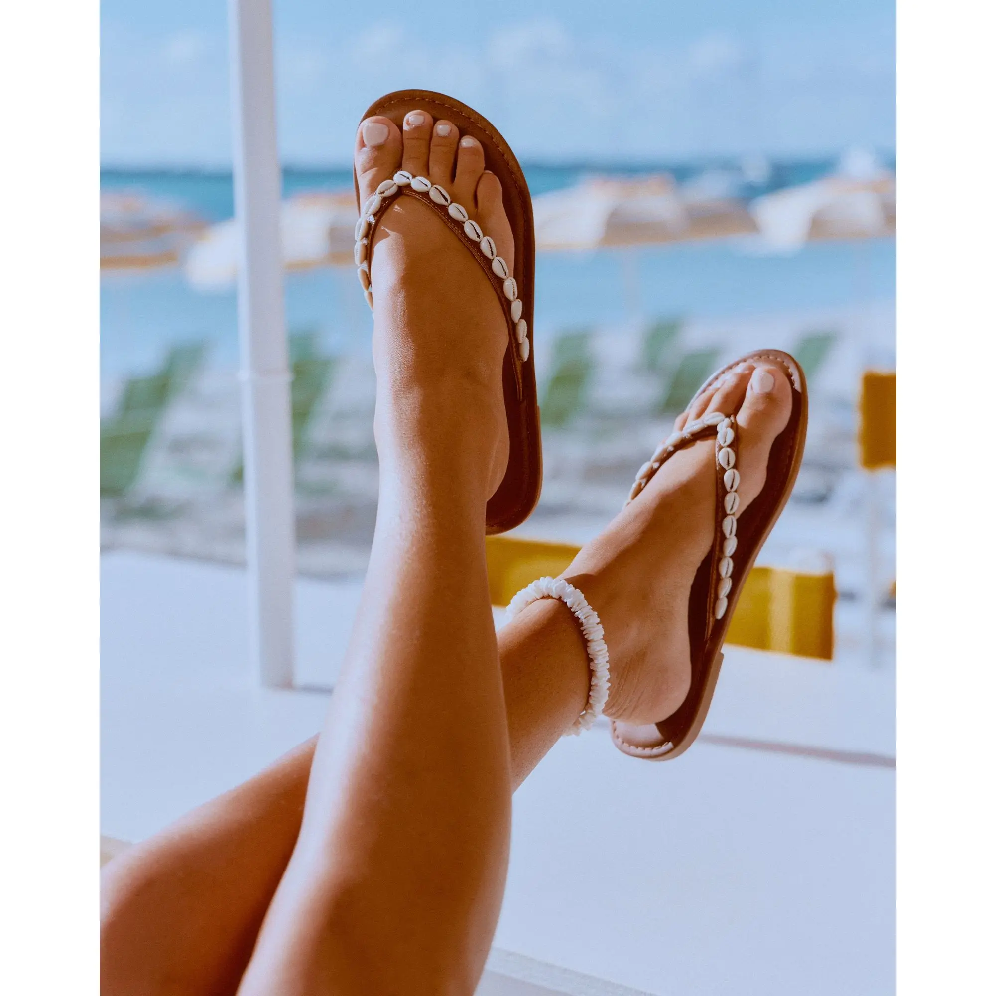 Hollister Puka Shell Faux Leather Flip Flops