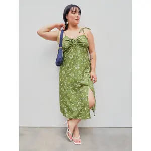 Cider [size 12/14-26] Square Neck Floral Ruched Split Midi Dress Curve & Plus