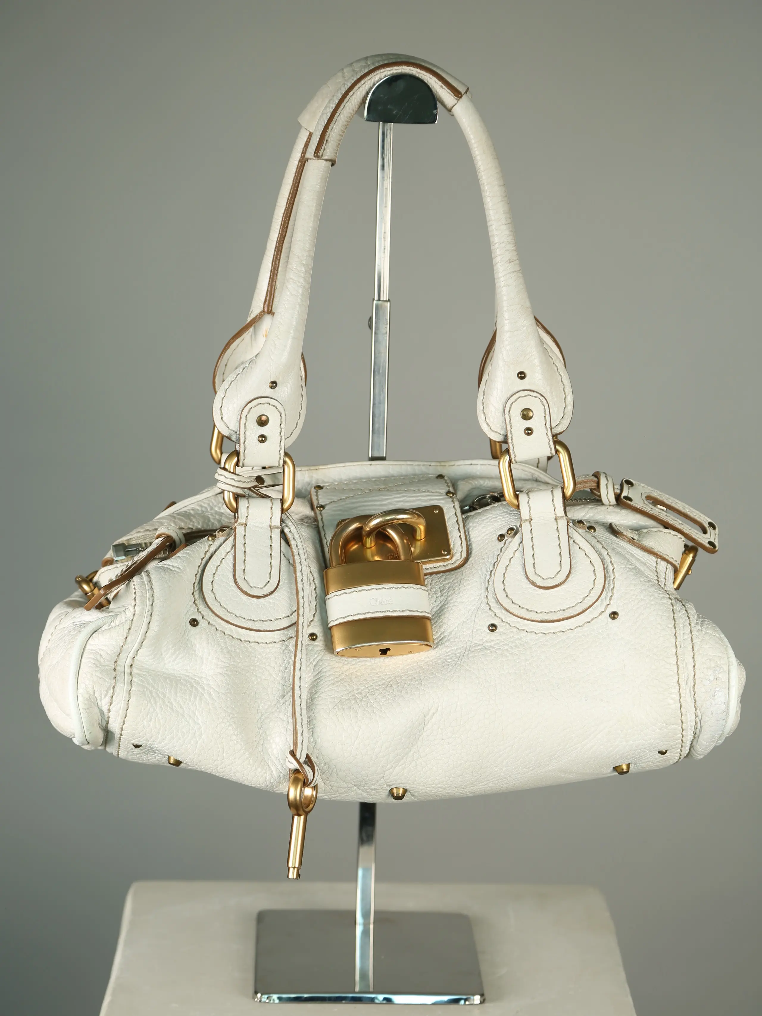 Pre-owned Chloé Leather Shoulder Bags Chloe White Shoulder Bag