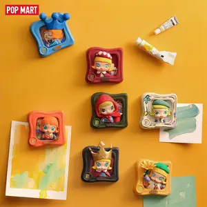 [Spanish] – 【Nuevo - Almacén en EE. UU.】POP MART MOLLY Scenery Along the Way Series – Caja Sorpresa de Imán para Refrigerador