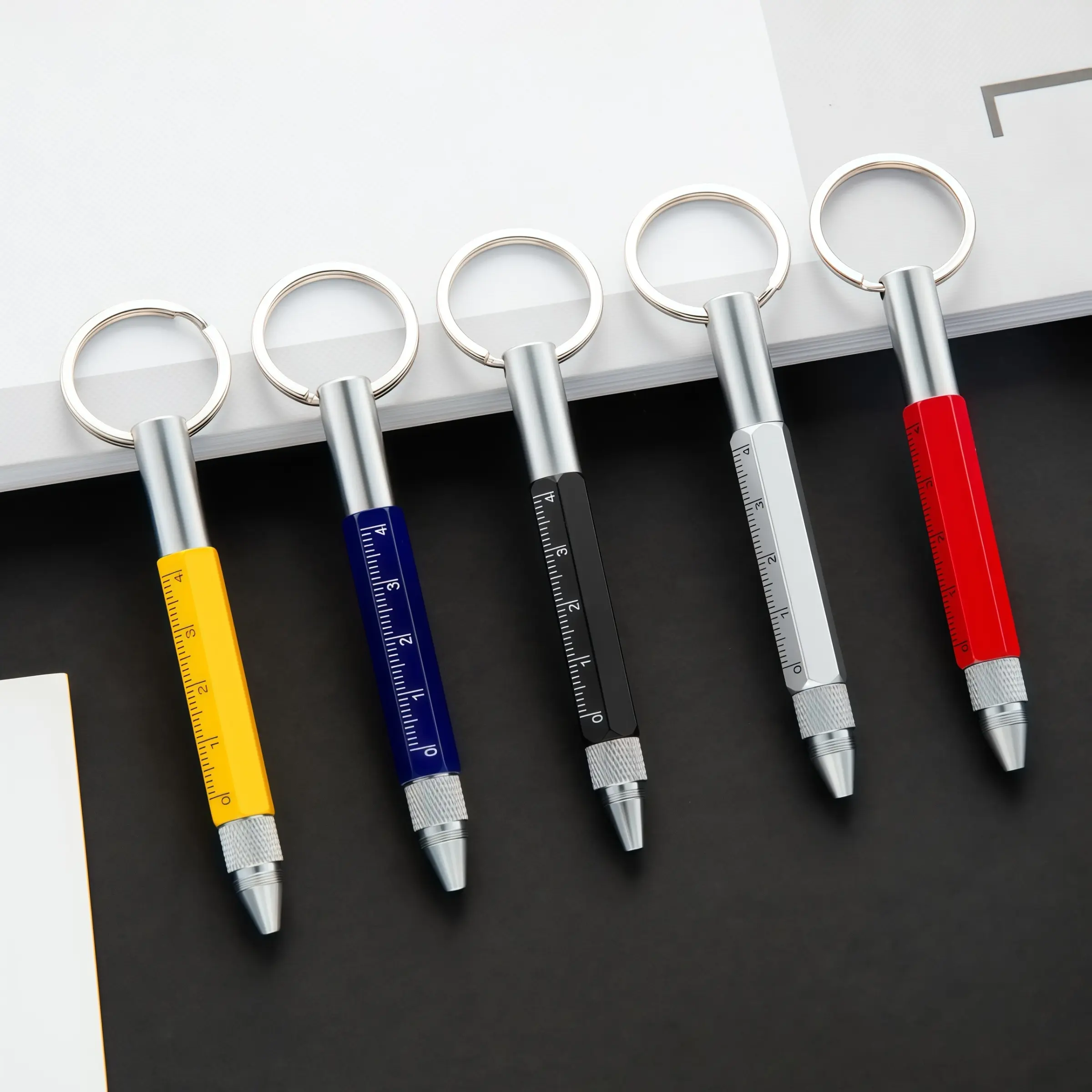 Multifunctional Keychain Tool Pen Set with Keychain, Includes Ballpoint Pen, Ruler, Flat Head Screwdriver, Crosshead Screwdriver, Portable for Daily Use