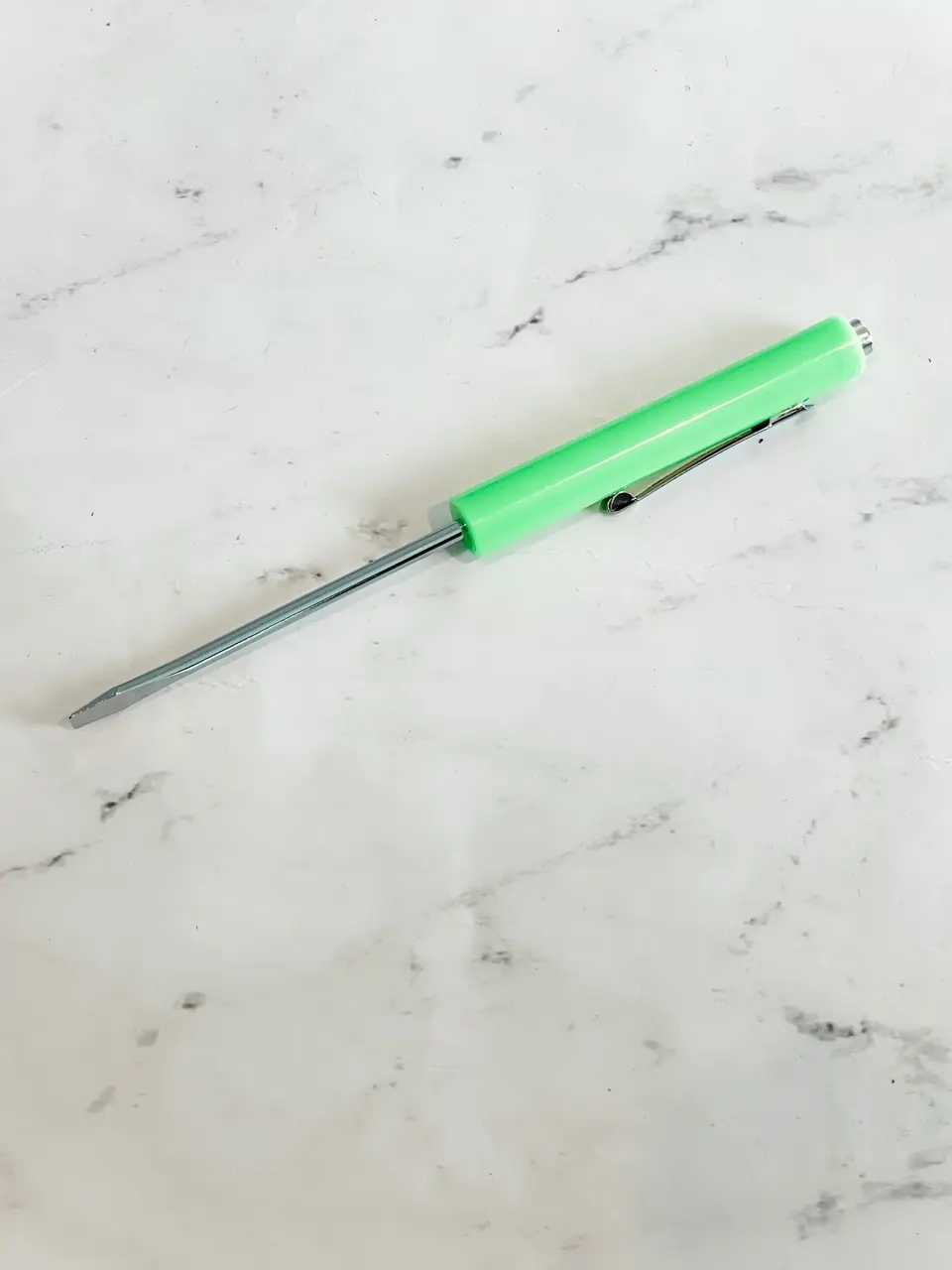 Mini Pocket Flathead Screwdriver with Magnet