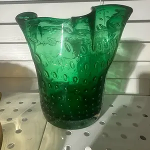 Green controlled bubble handkerchief swung vase