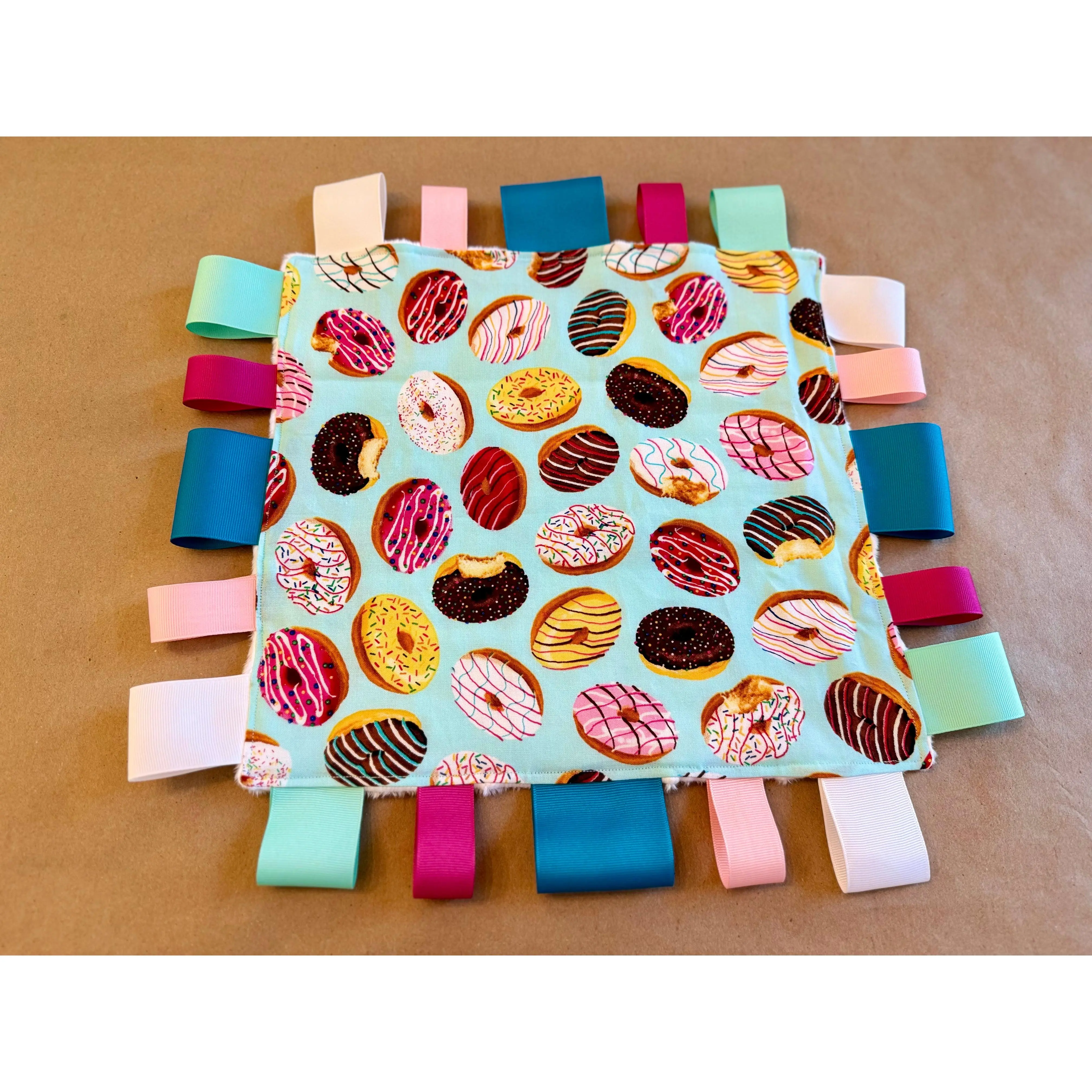 Donut : Tag Blanket