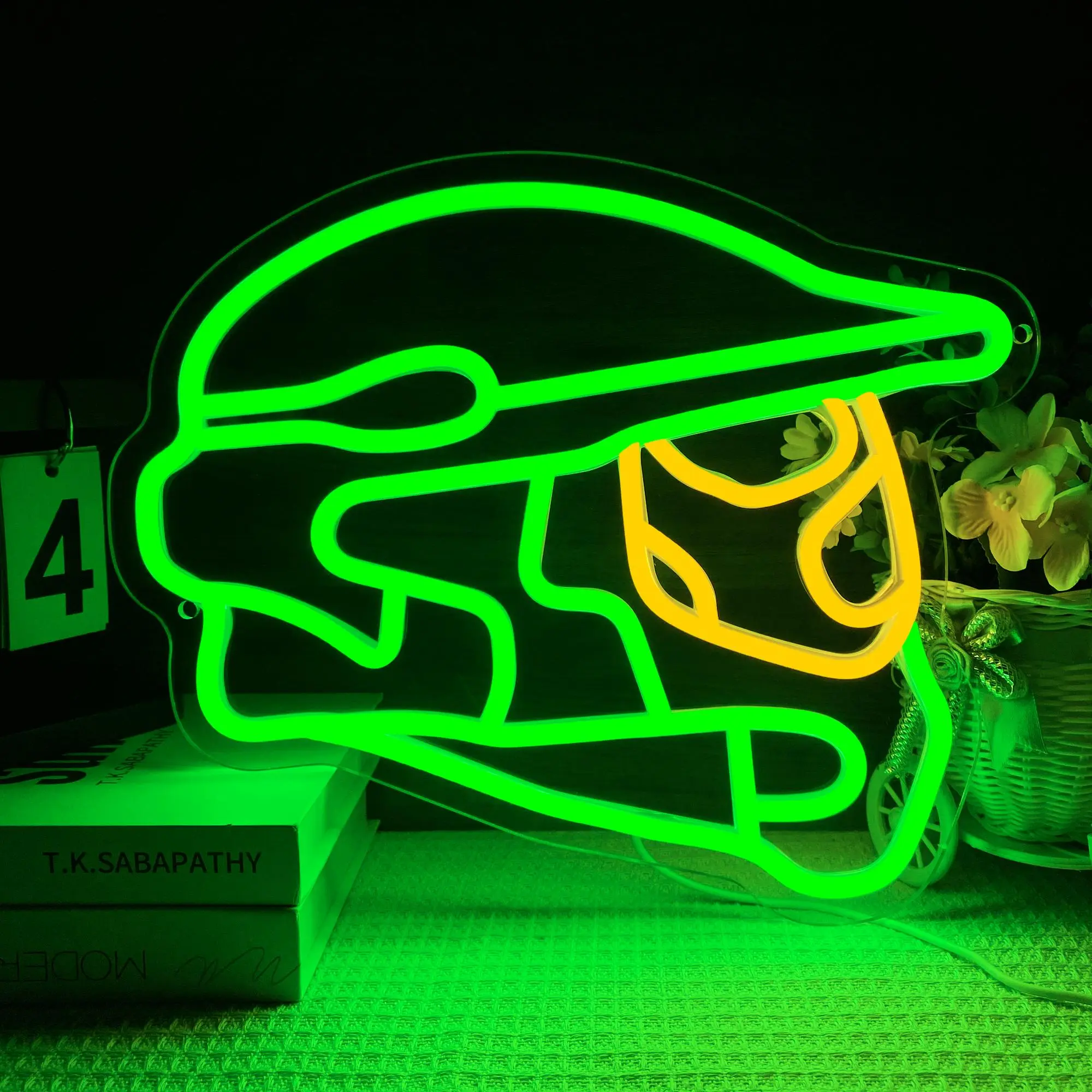 Halo Master Chief LED Neon Light, USB Powered Neon Light Sign, Novelty Lighting, Neon Accent Lights for Game Room Wall Decor, Bedroom Wall Art Decor, Neon Signs