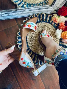 Alejandra heel White